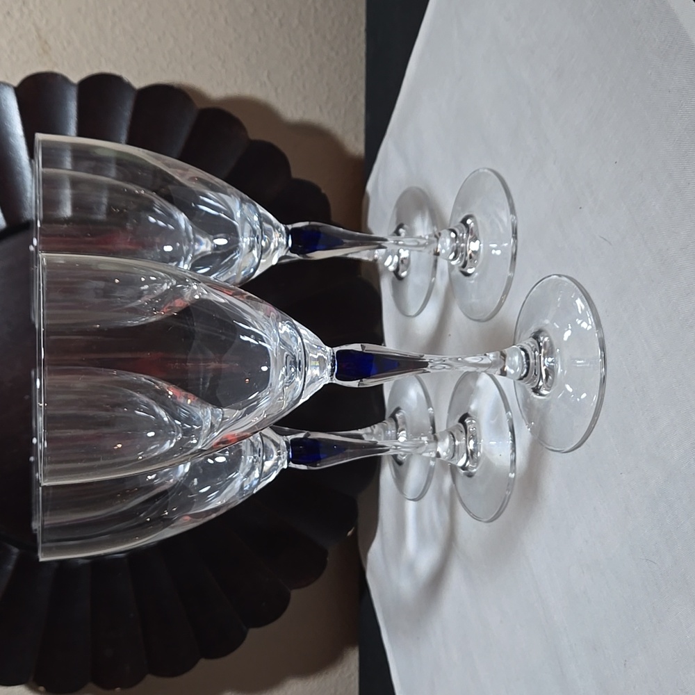 CdA Crystal D'Arques Venise Saphir Blown Glass Wine Glasses.